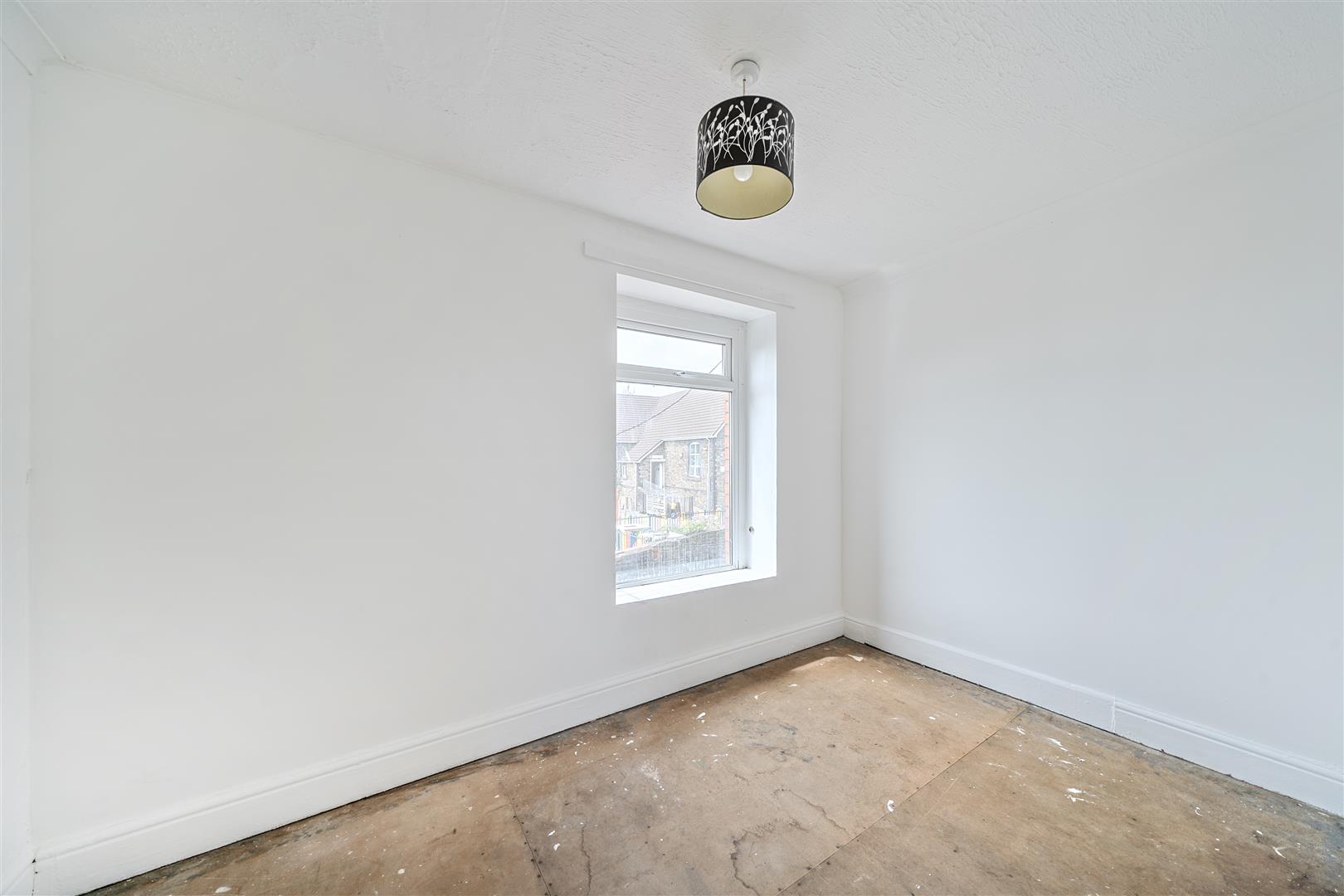 Britannia Road, Plasmarl, Swansea, SA6 8LH
